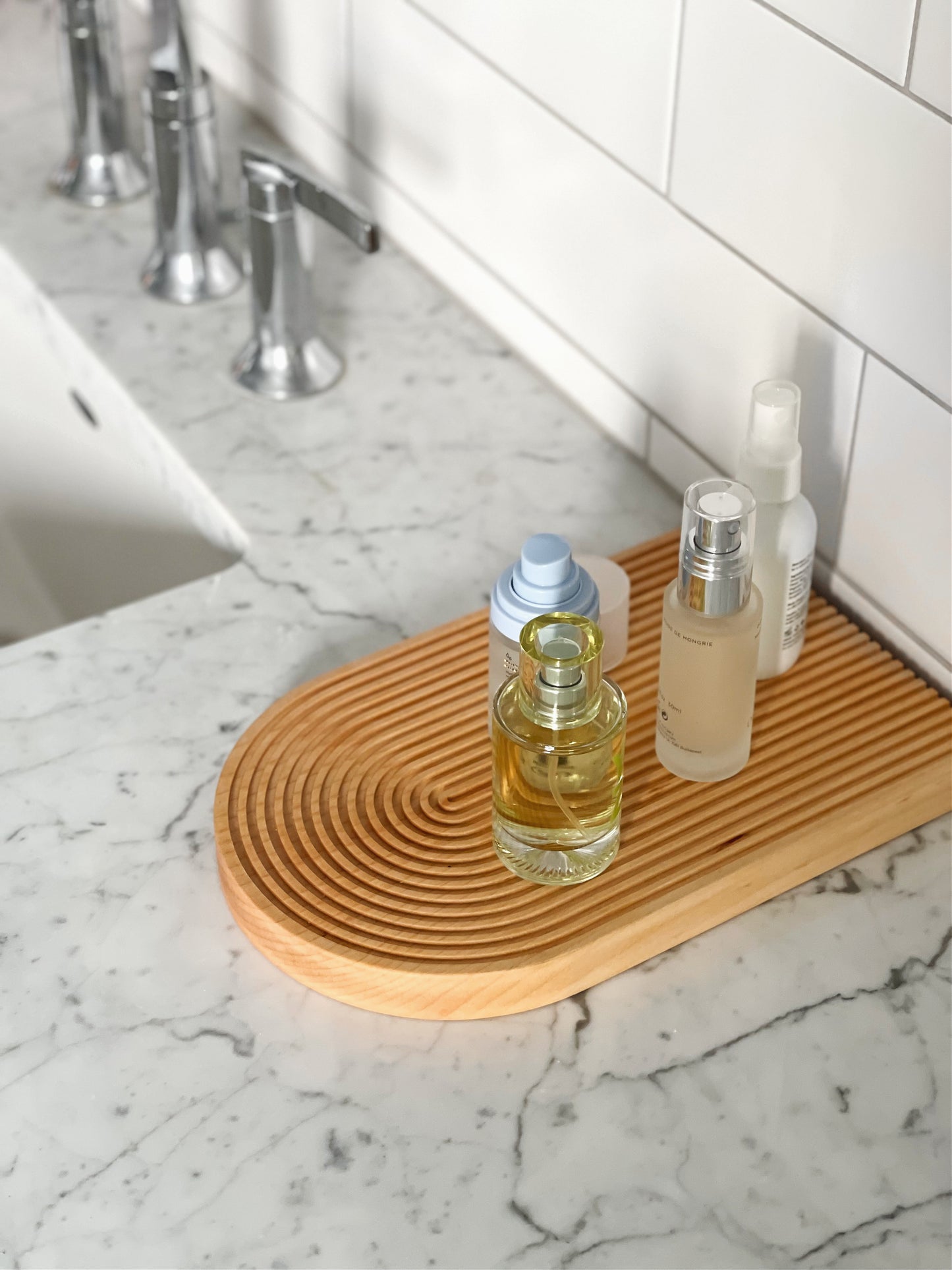 Arch Groove Tray