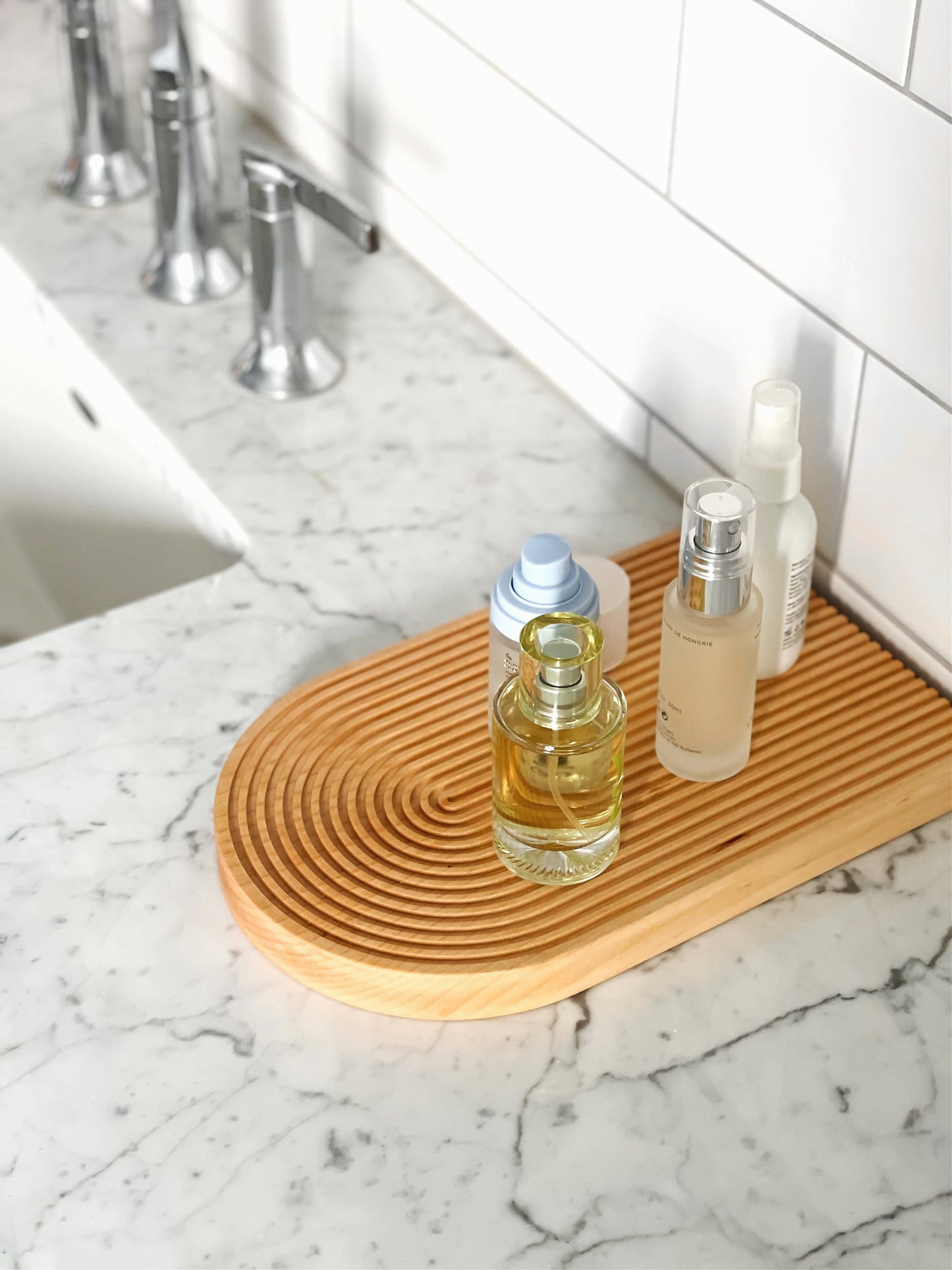 Arch Groove Tray